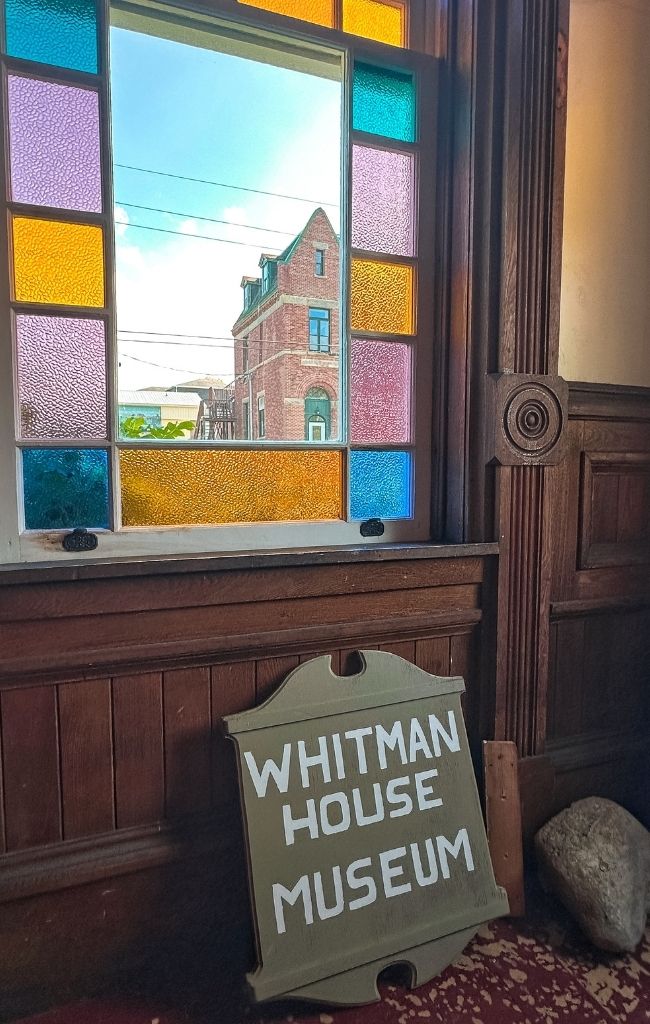 yurts in the vineyard