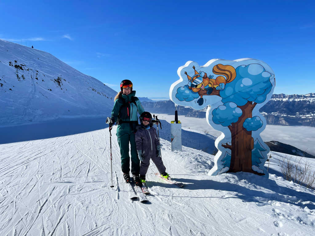 Hire Ski Clothes with EcoSki